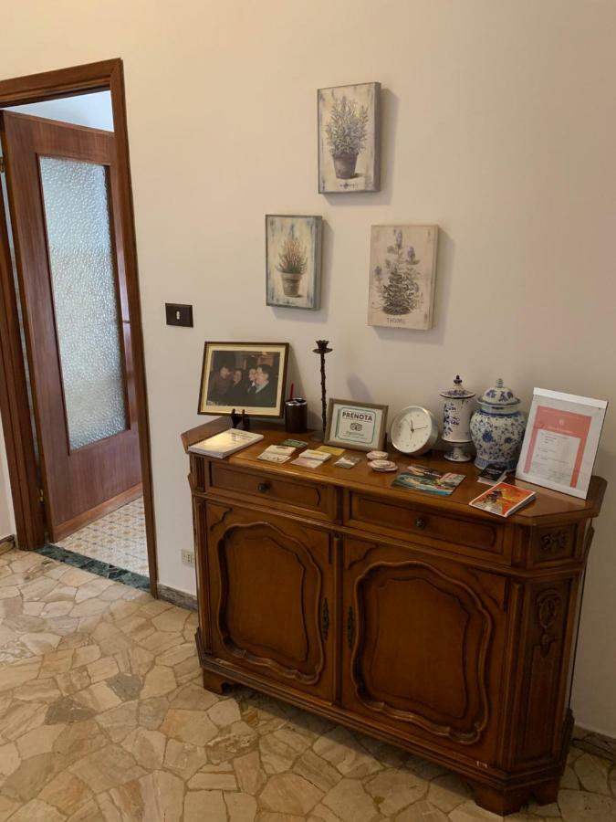Affittacamere Serravalle Shopping 塞拉瓦莱·斯克里维亚 外观 照片