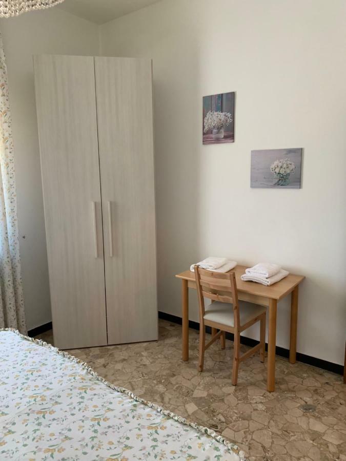Affittacamere Serravalle Shopping 塞拉瓦莱·斯克里维亚 外观 照片